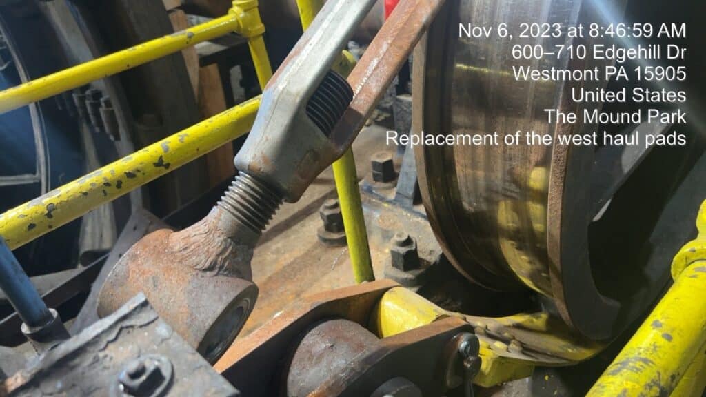 Replacement of the west haul pads