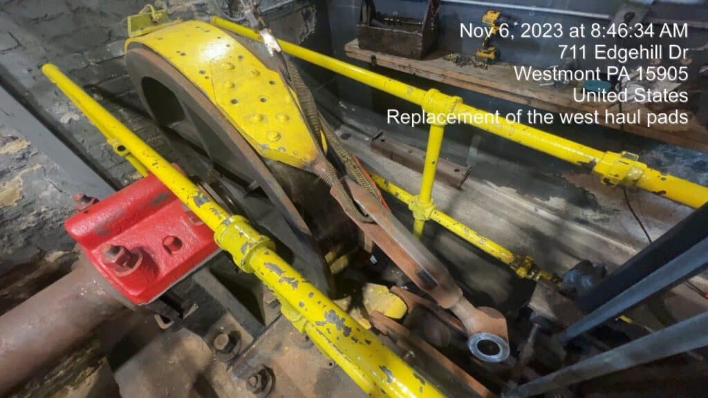 Replacement of the west haul pads